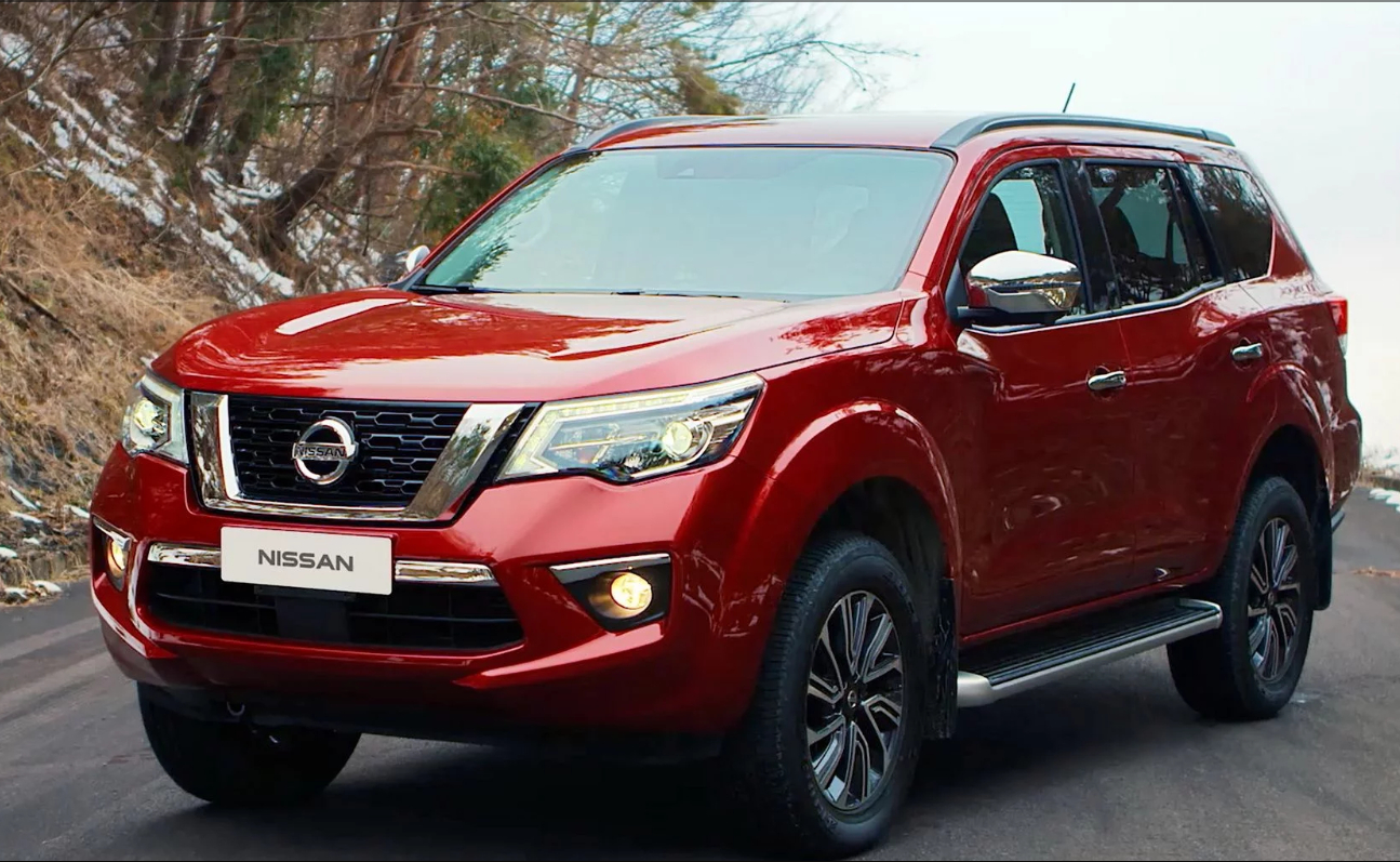 gia xe Nissan Terra