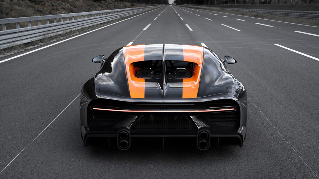 sieu xe bugatti chiron dat toc do ki luc 490km/h