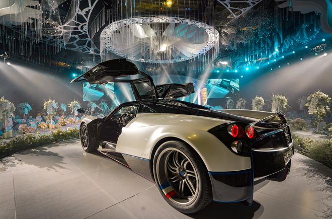 Pagani Huayra 