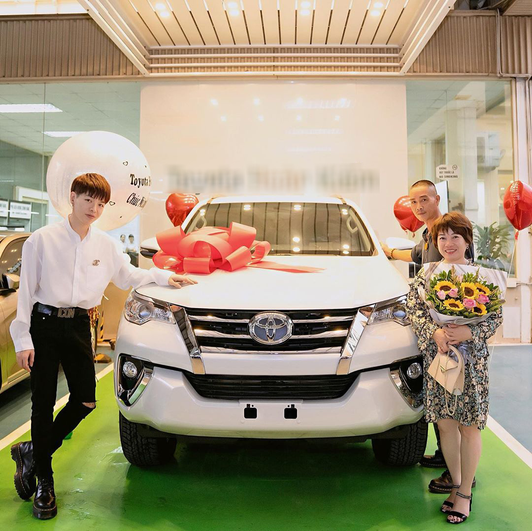 ca si duc phuc mua toyota fortuner