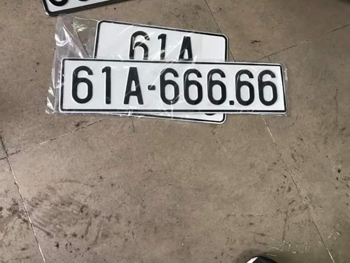 Xe Mazda 3 bien ngu quy