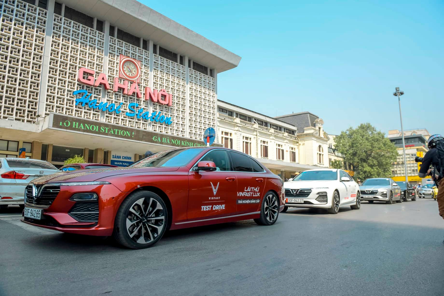 lai thu xe VinFast Lux