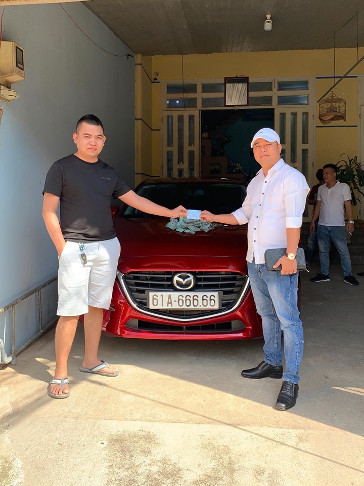 Mazda 3 bien ngu quy