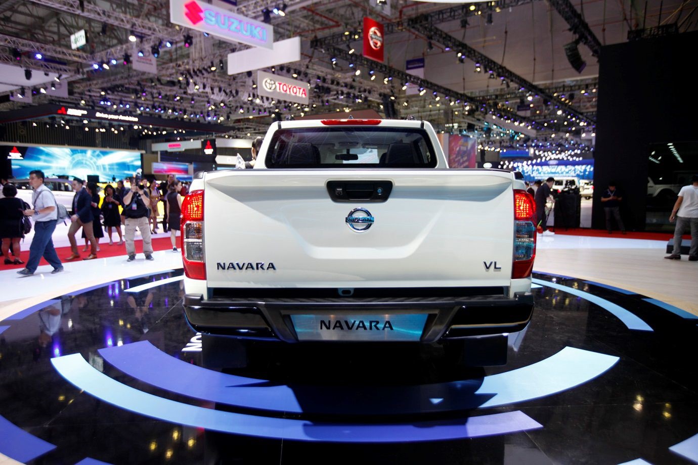 Nissan Navara Black Edition A-IVI 2019