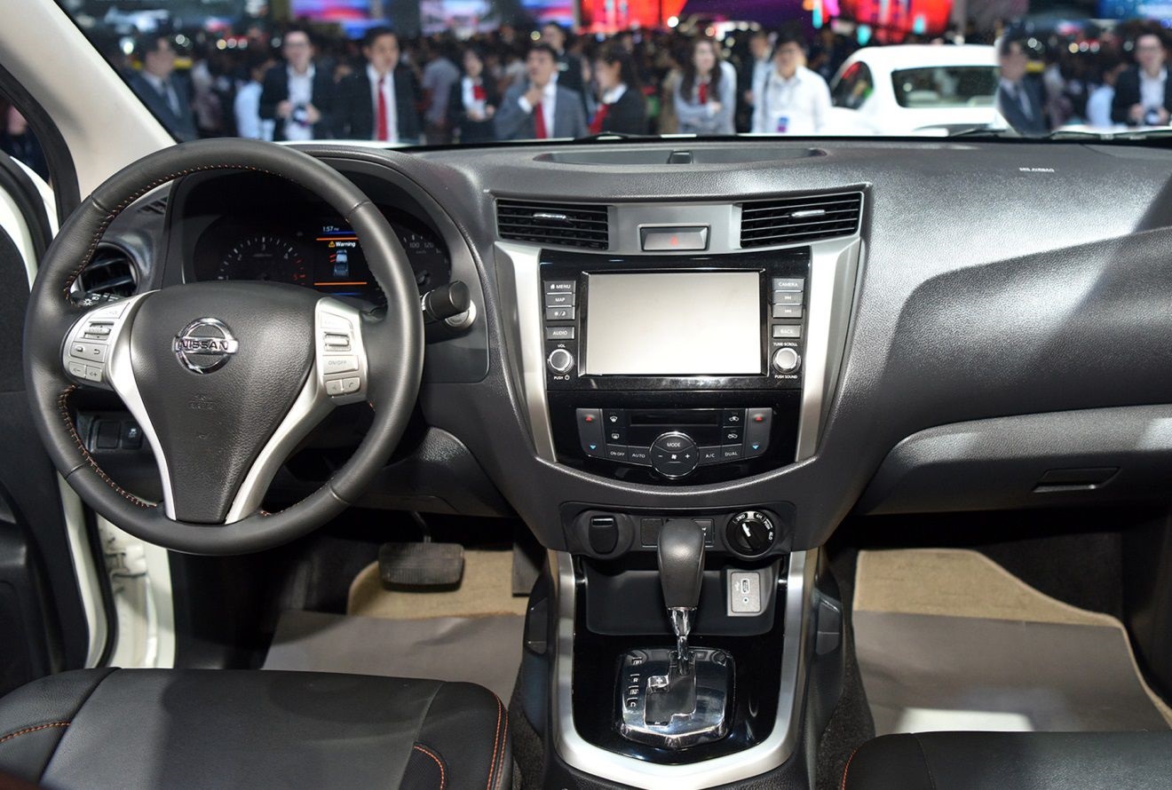 Nissan Navara Black Edition A-IVI 2019