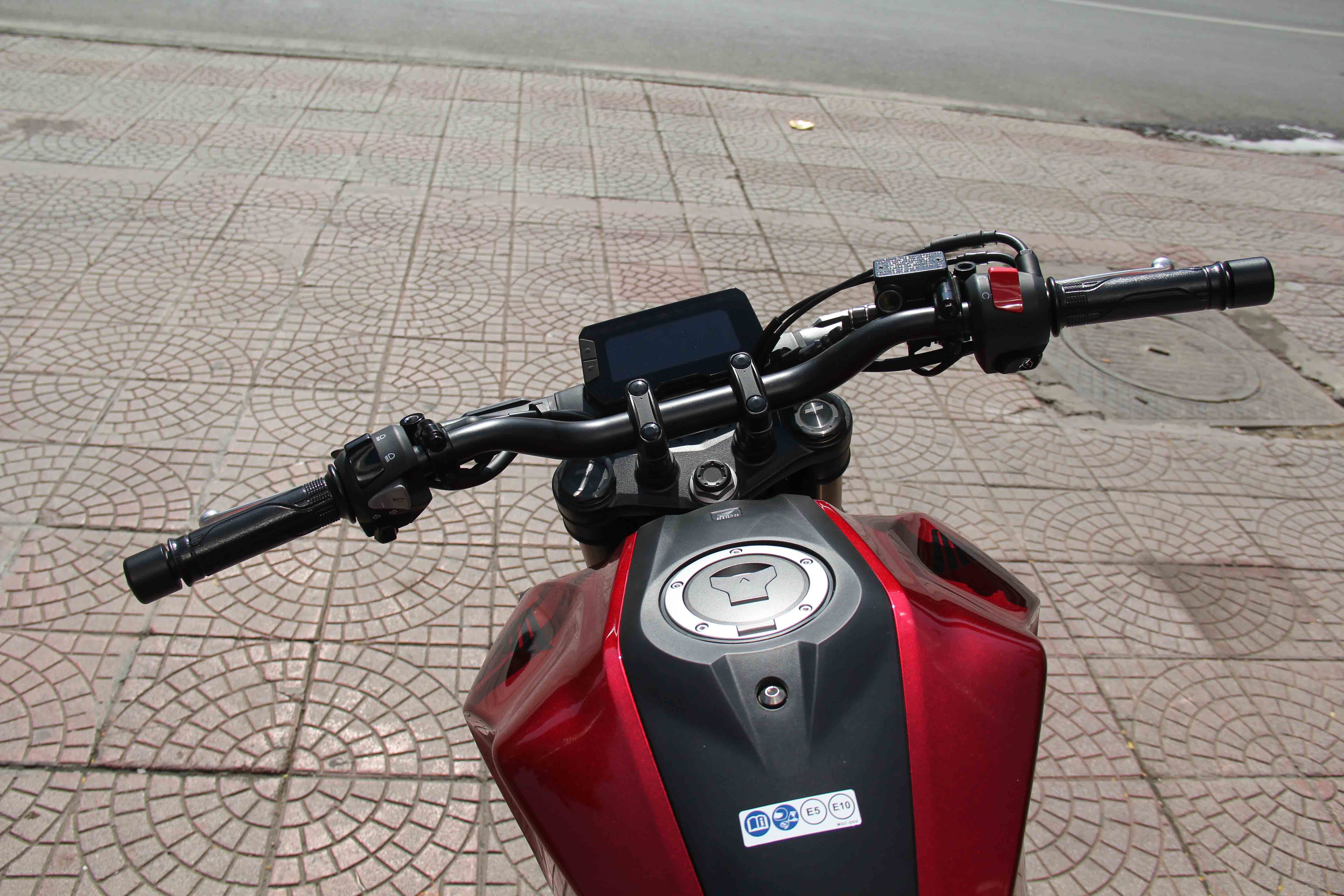 Honda CB300R 