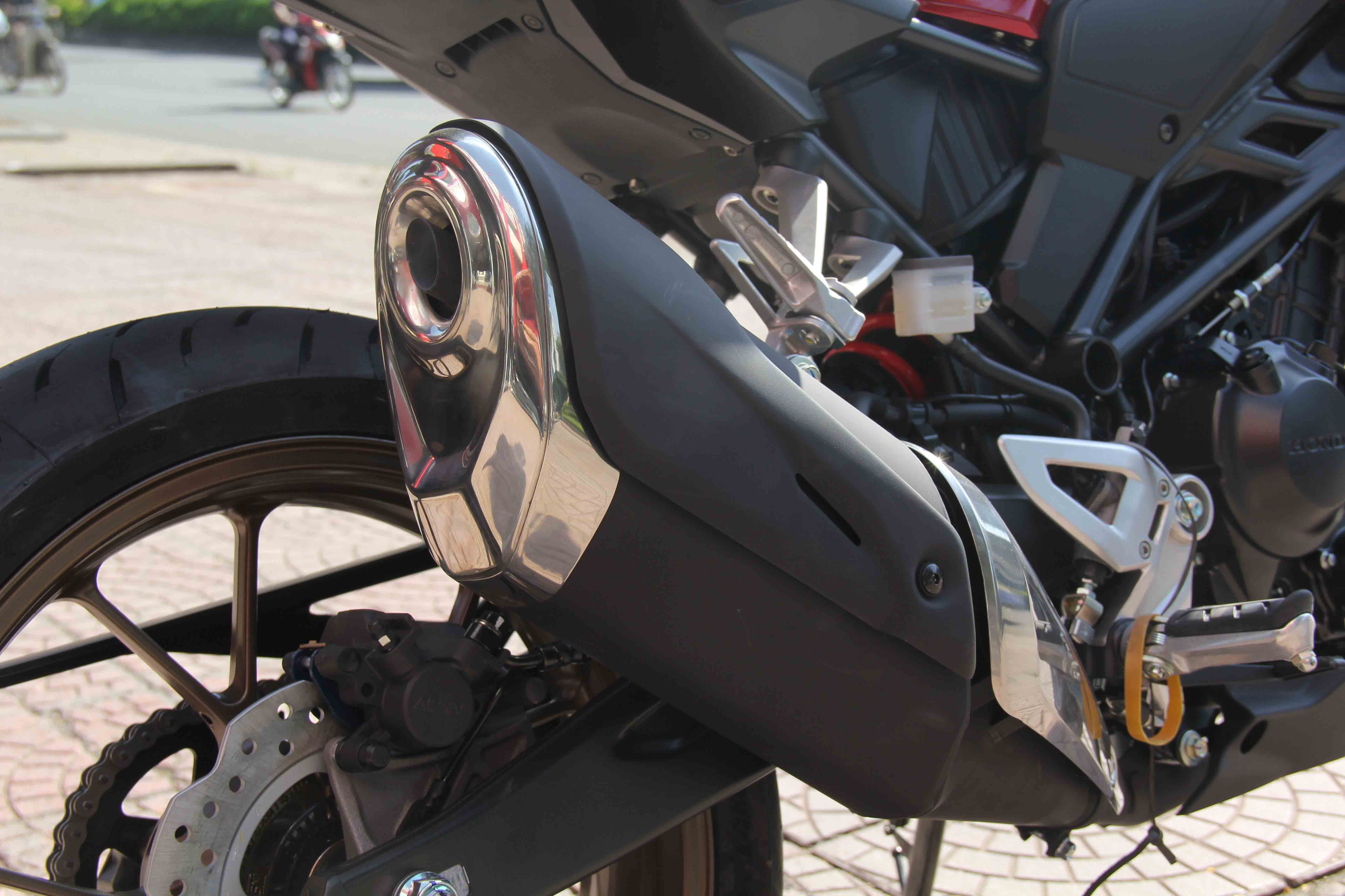 Honda CB300R 