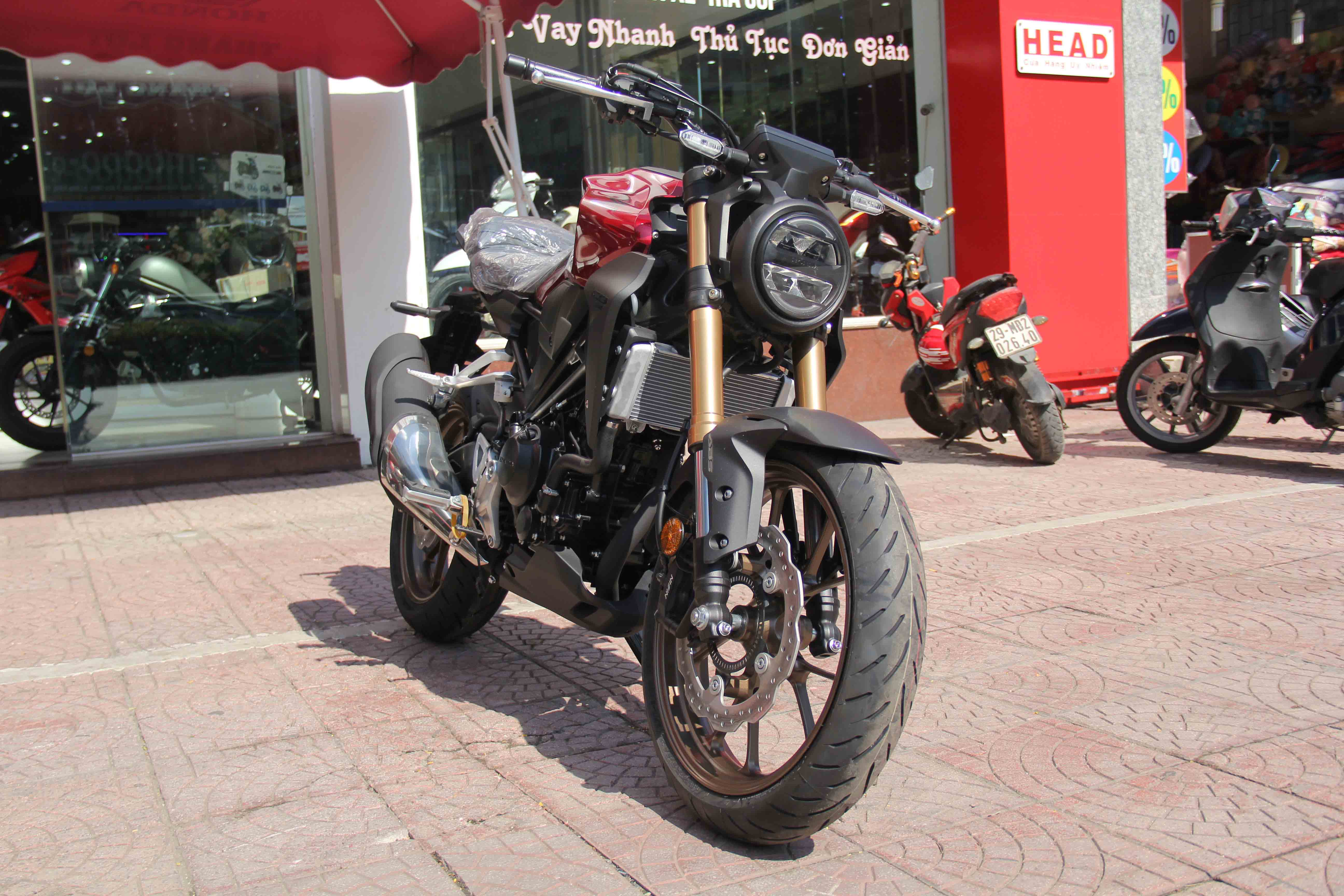 Honda CB300R 