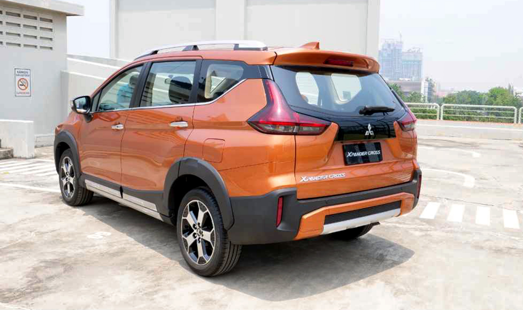 Ngoại thất Mitsubishi Xpander Cross
