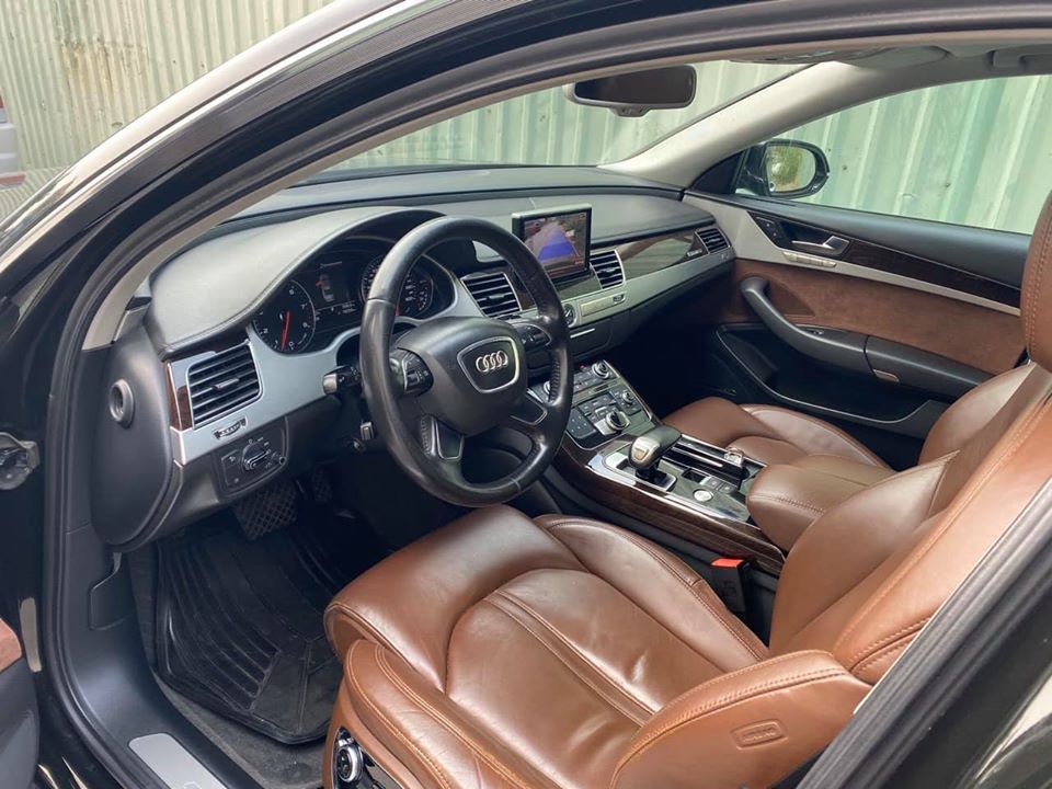 Audi A8L 