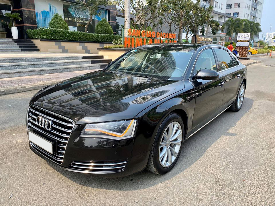 Audi A8L 