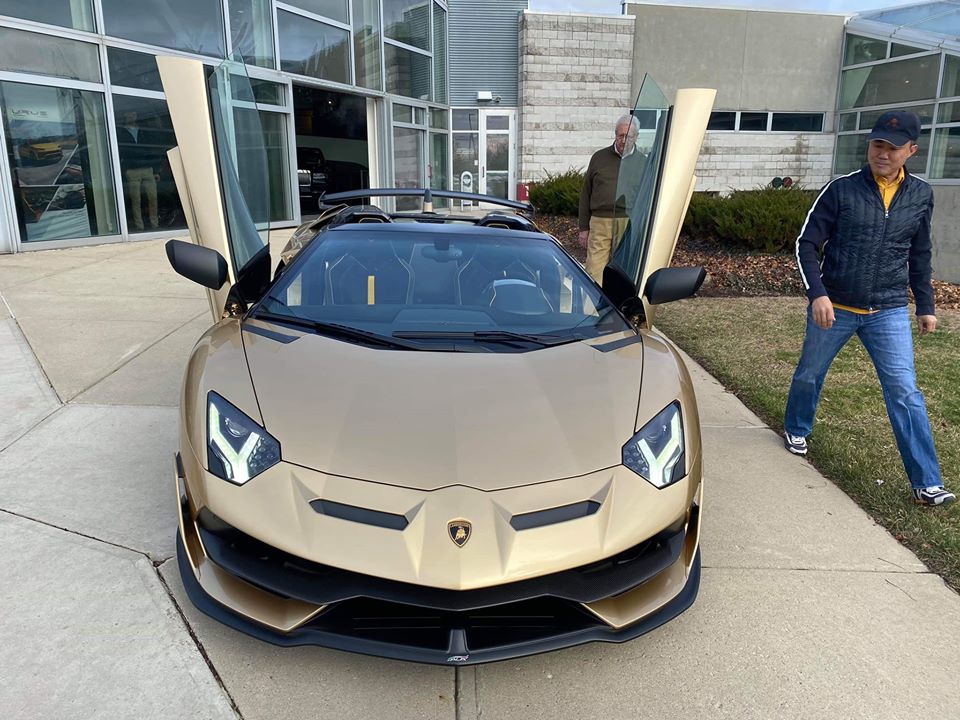Lamborghini Aventador SVJ Roadster
