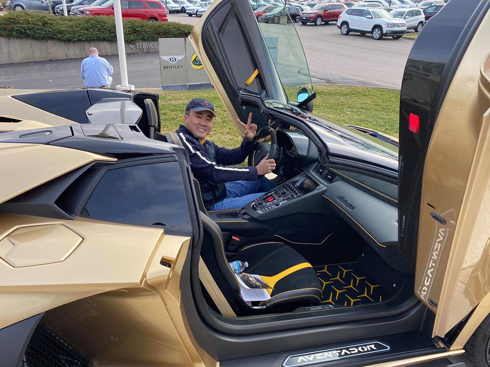 Lamborghini Aventador SVJ Roadster