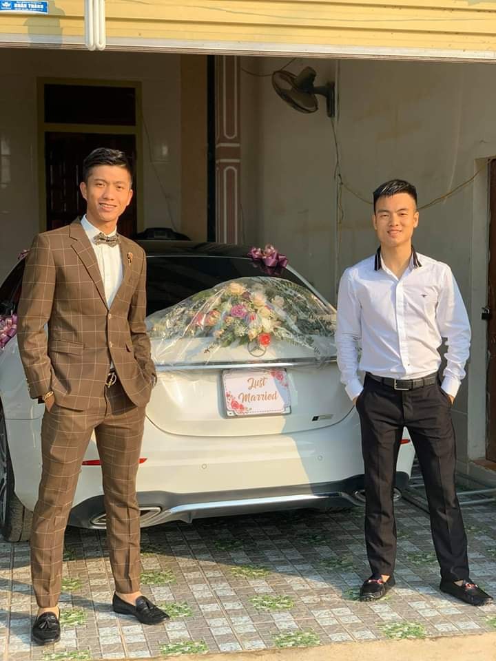 Phan Van Duc ruoc dau bang Mercedes