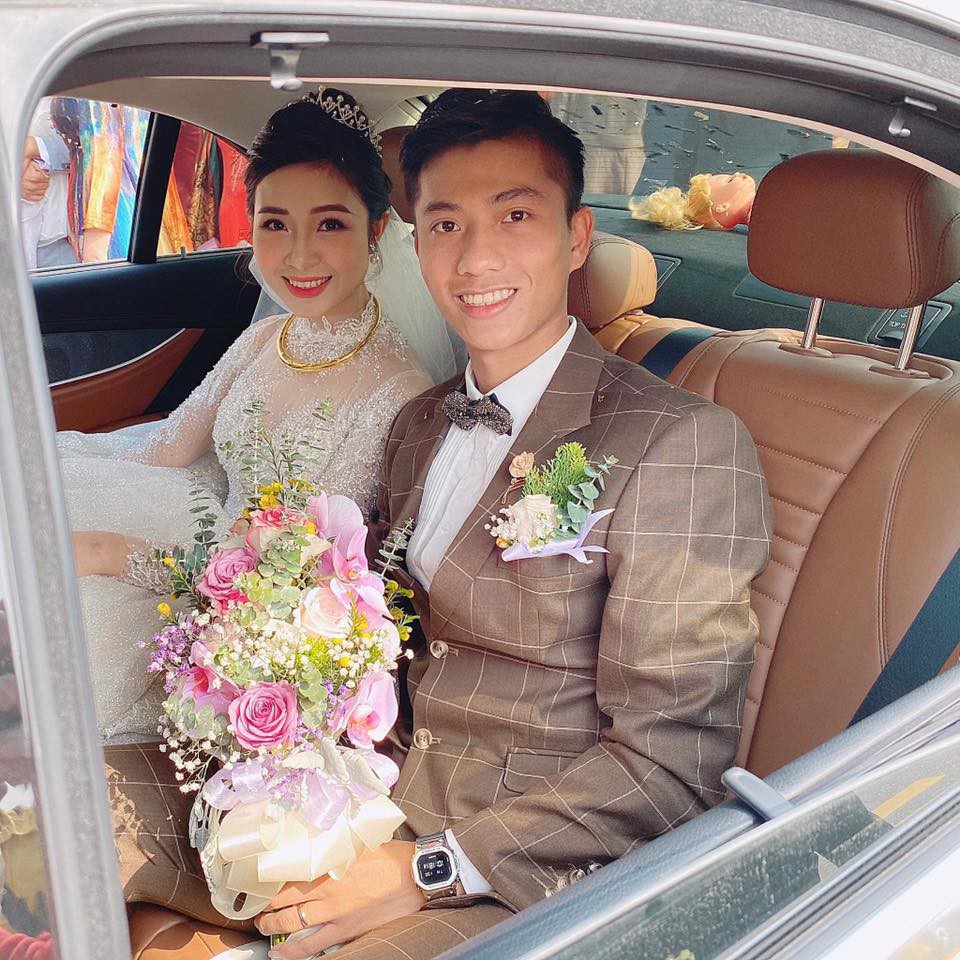 Phan Van Duc ruoc dau bang Mercedes