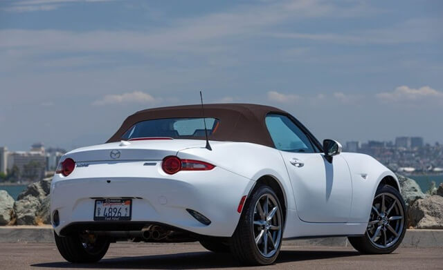 Đuôi xe Mazda MX-5