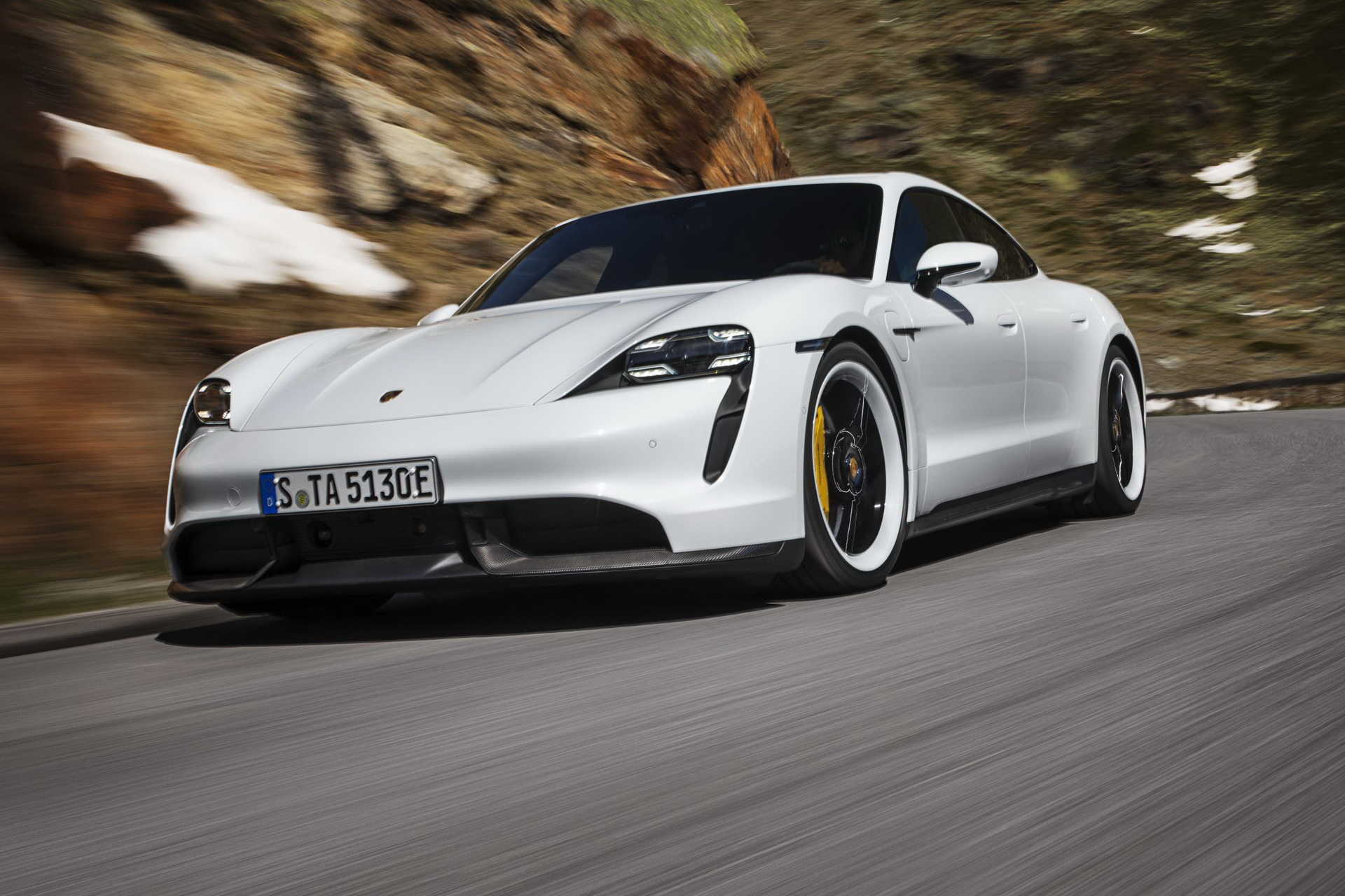 Bill Gates mua Porsche Taycan