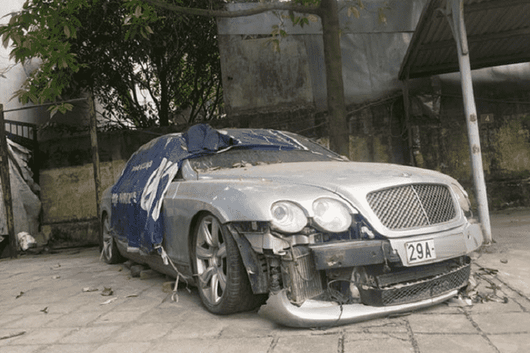 Bentley Continental Flying Spur 