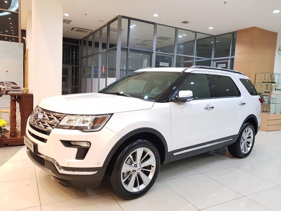 gia xe Ford Explorer 