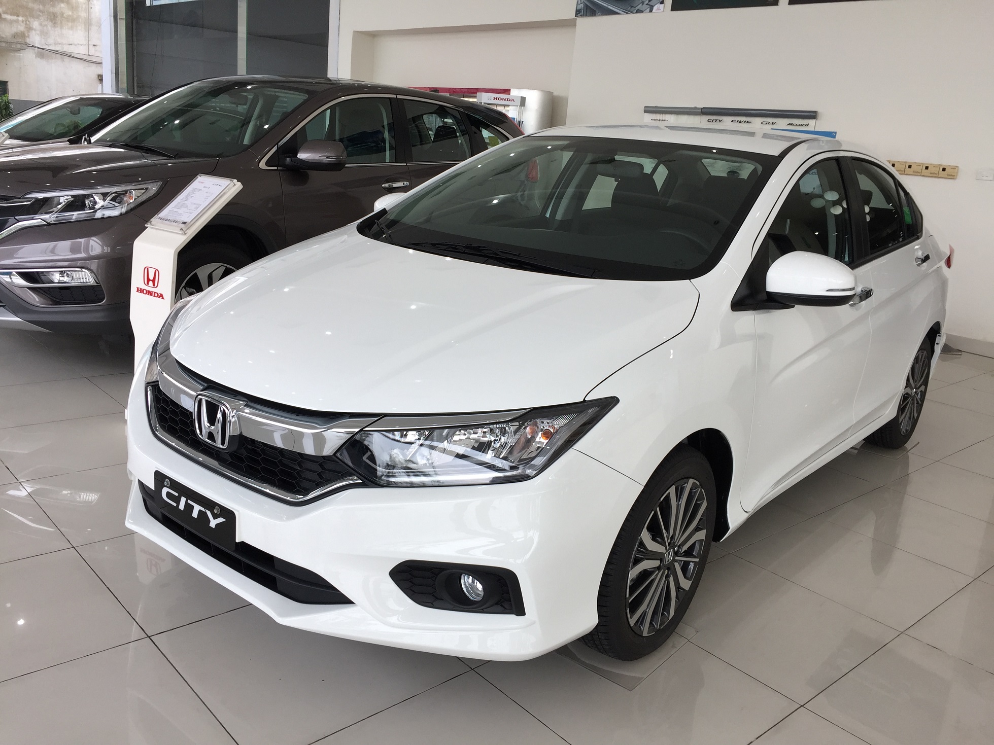 sedan gia re