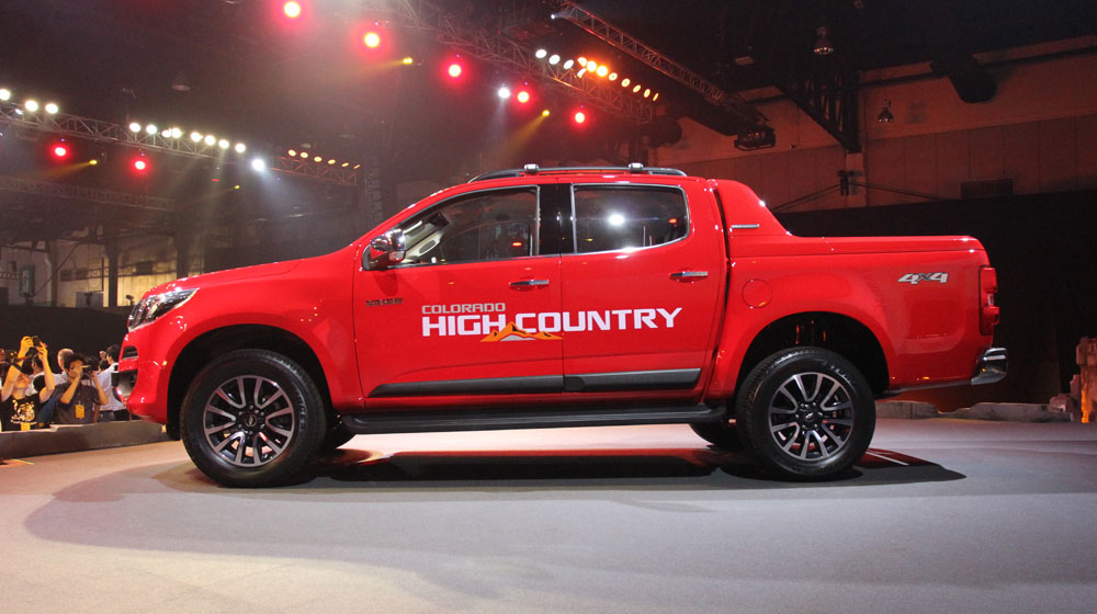 gia xe Chevrolet Colorado