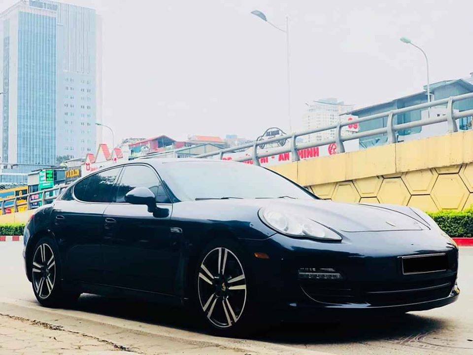 Porsche Panamera 