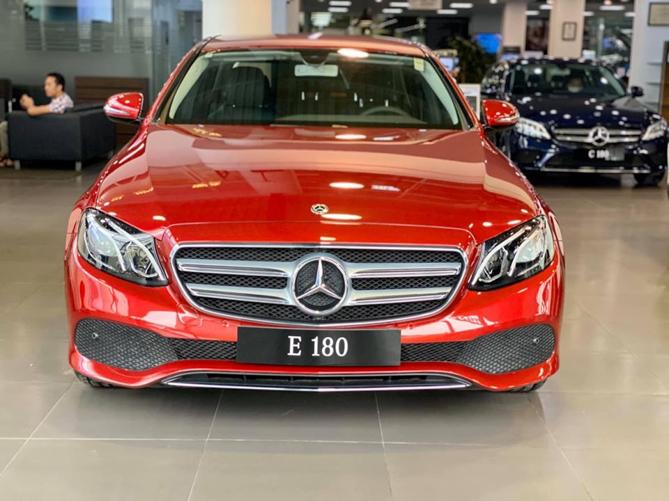 Mercedes-Benz E180