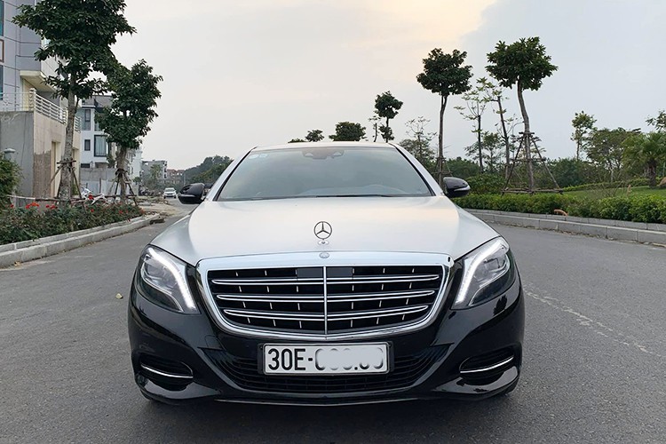 Mercedes-Benz S400 