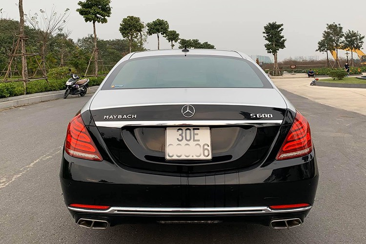 Mercedes-Benz S400 