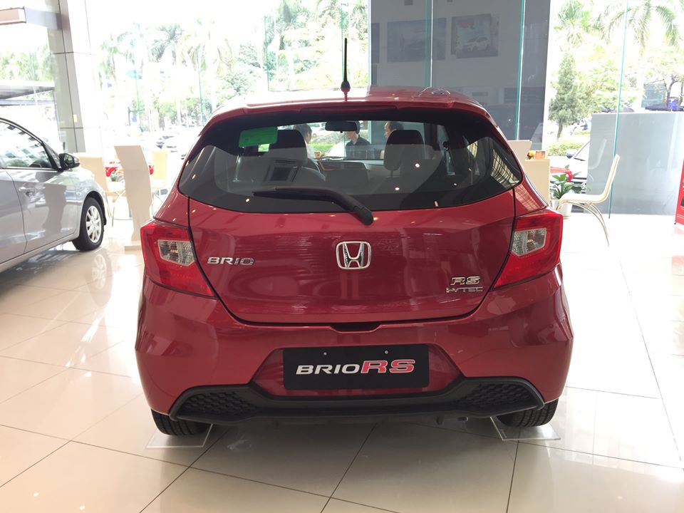 Đuôi xe Honda Brio 2020