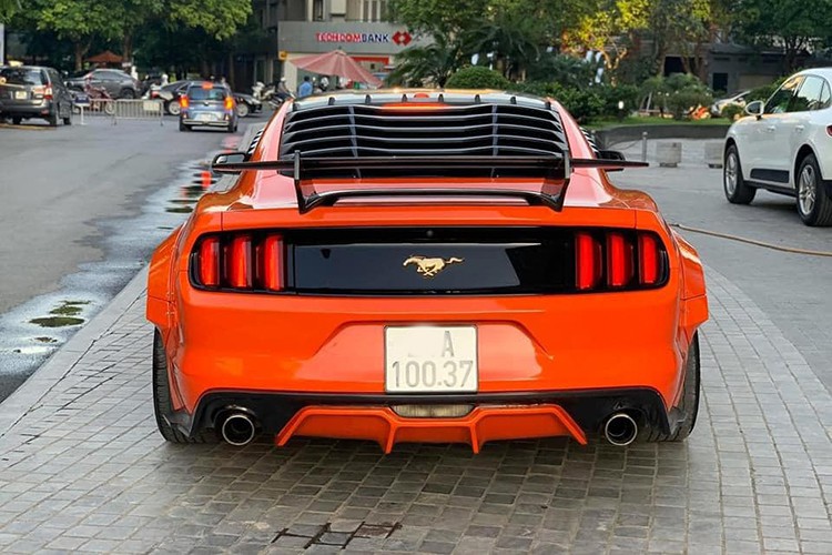 Ford Mustang 