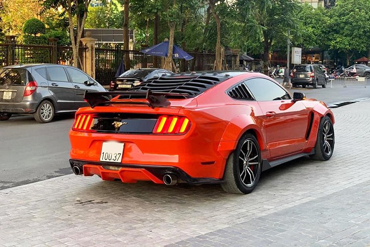 Ford Mustang 