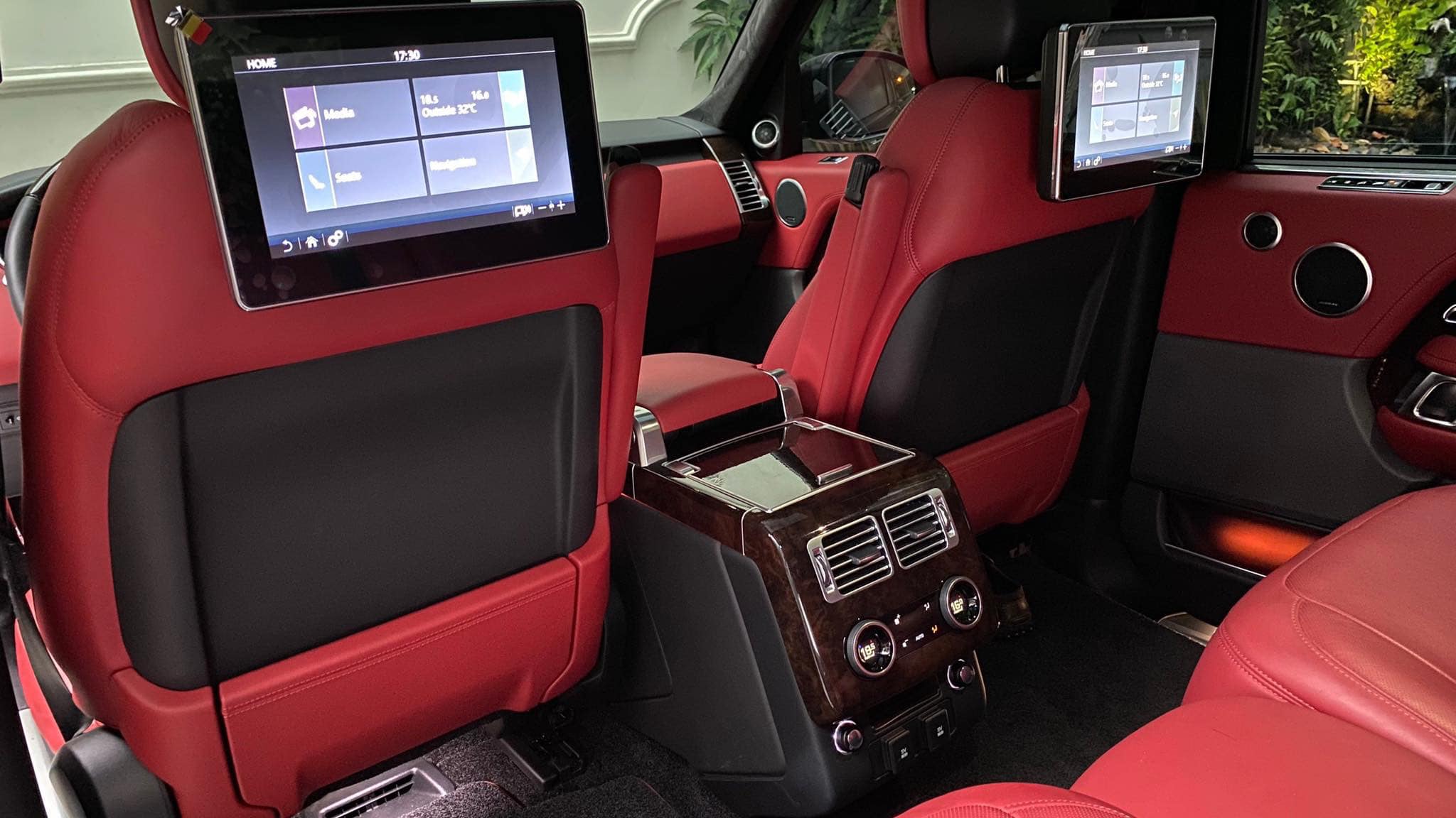 Range Rover Autobiography LWB 