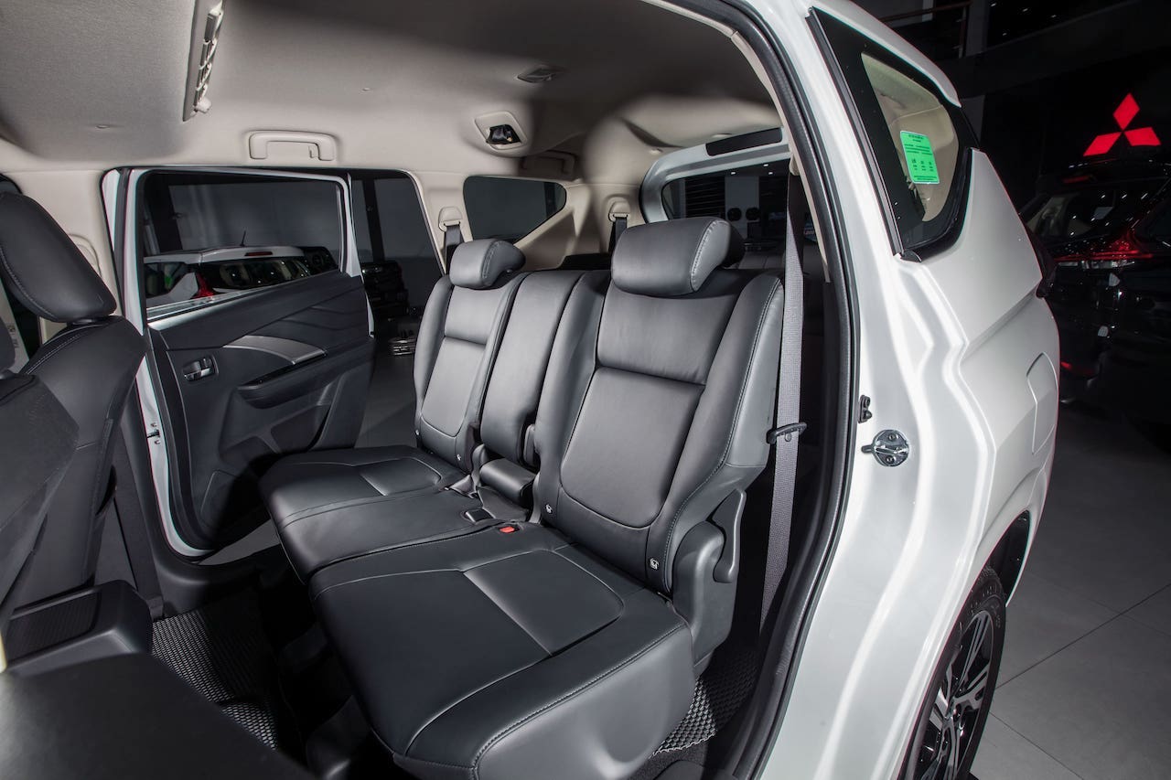 Hàng ghế thứ 2 và thứ 3 của xe Mitsubishi Xpander 2020