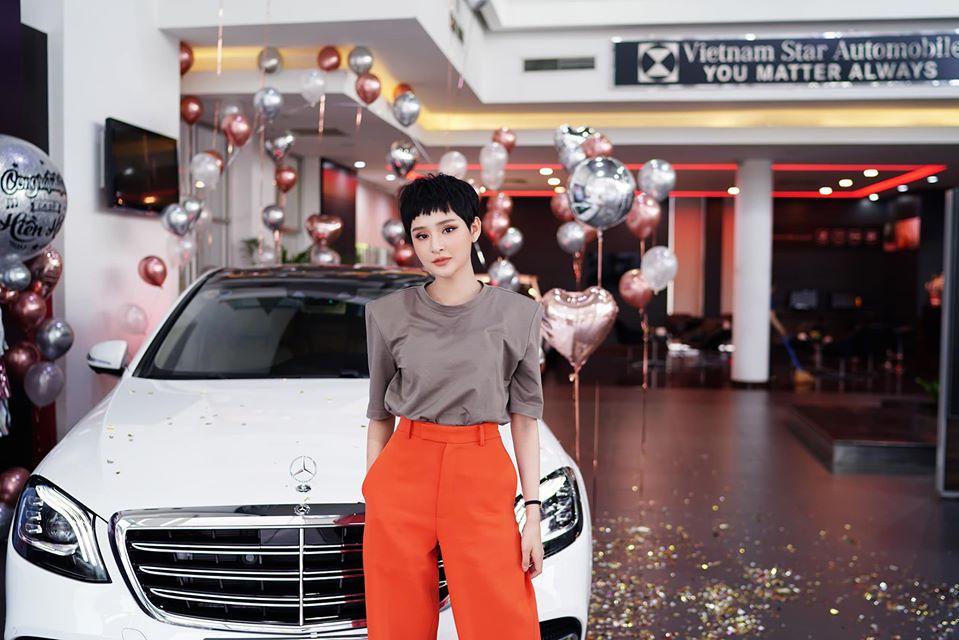 hien ho mua xe mercedes-benz