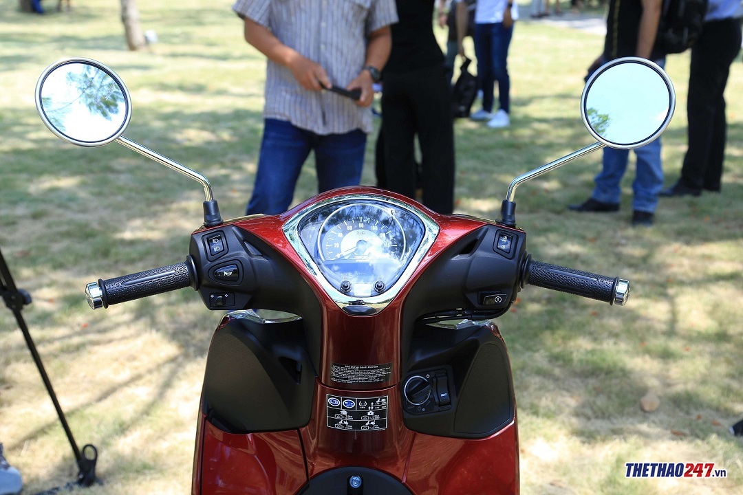 Mặt đồng hồ và gương chiếu hậu Honda SH mode 2021