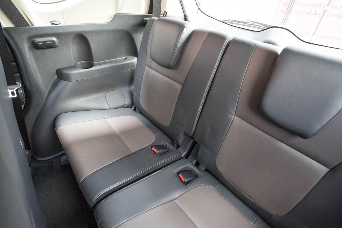 Hàng ghế hành khách Mitsubishi Xpander Cross