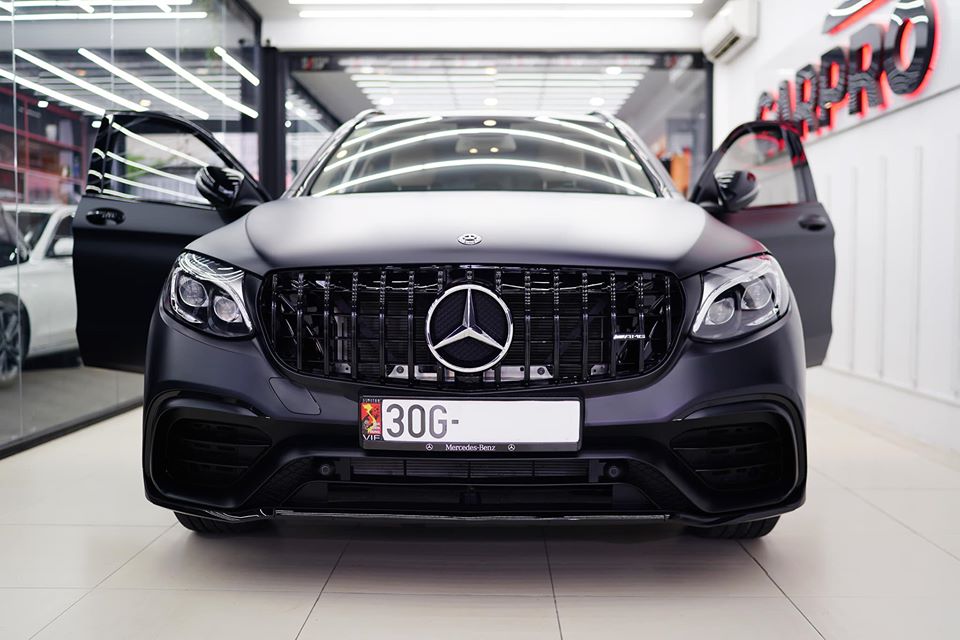 Ngoại thất chiếc Mercedes-Benz GLC 250 được độ lại theo phong cách GLC 63 AMG