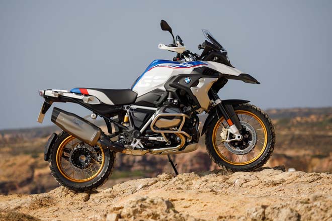 gia xe mo to BMW