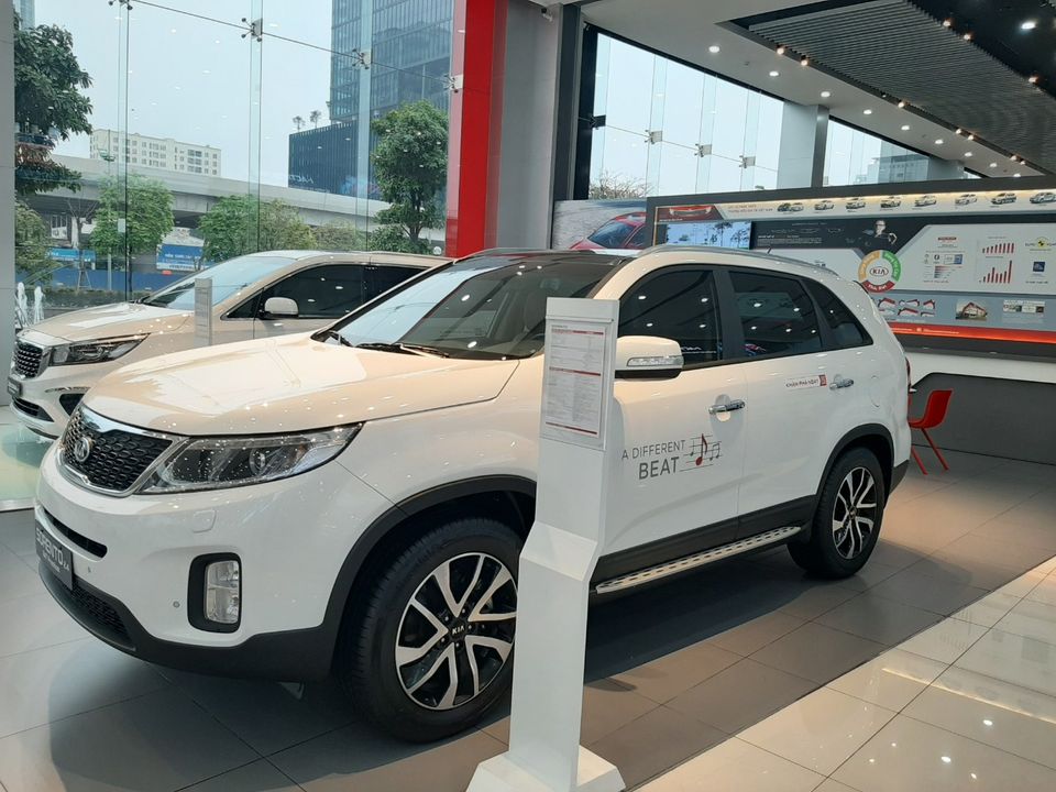 gia xe KIA Sorento