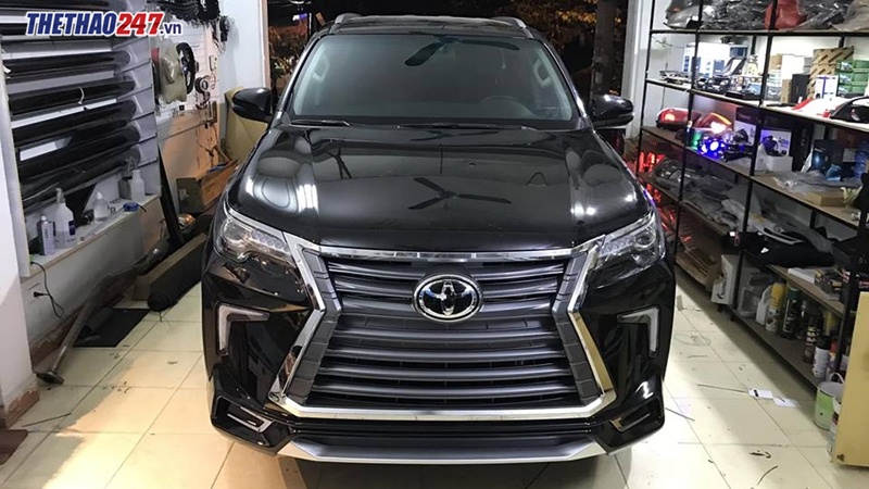 Fortuner độ Lexus 570