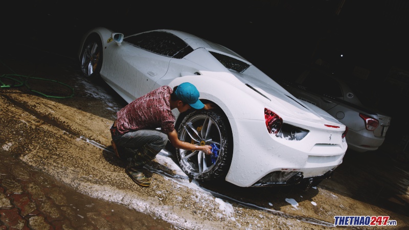 review-ferrari-488