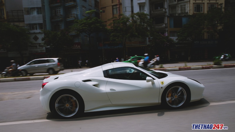 review-ferrari-488