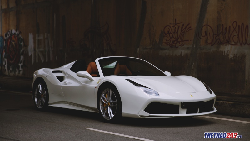 review-ferrari-488