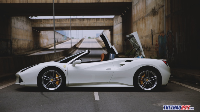 review-ferrari-488
