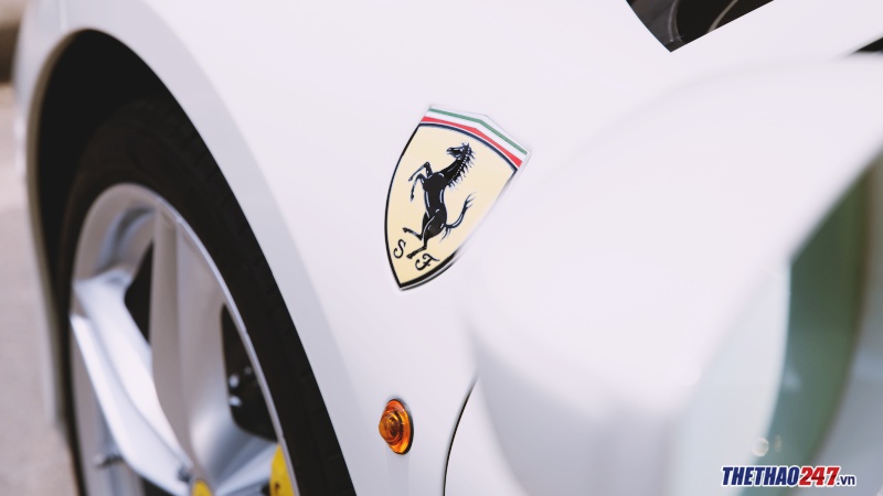 review-ferrari-488