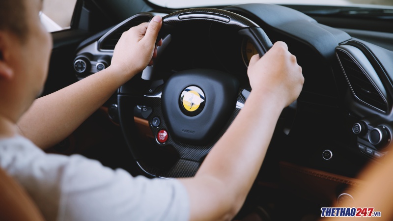 review-ferrari-488