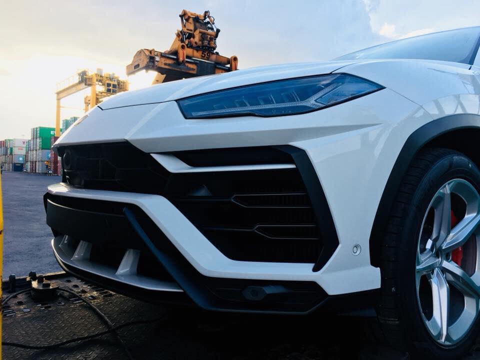 lamborghini urus