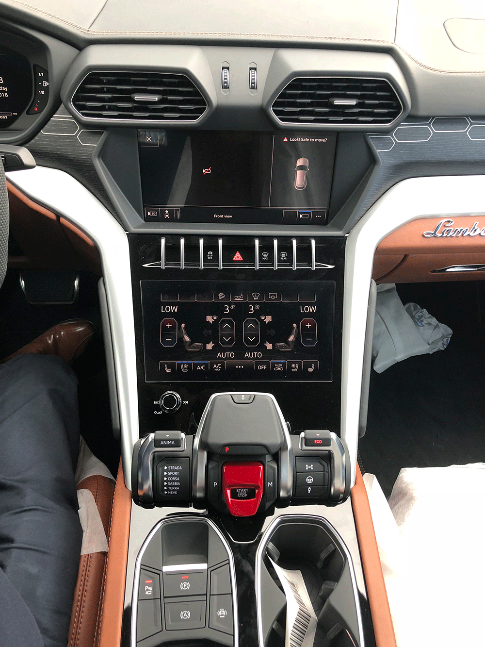 lamborghini urus