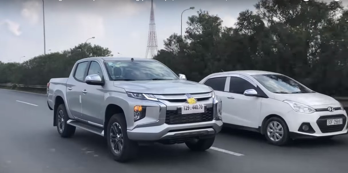 mitsubishi, triton, việt nam